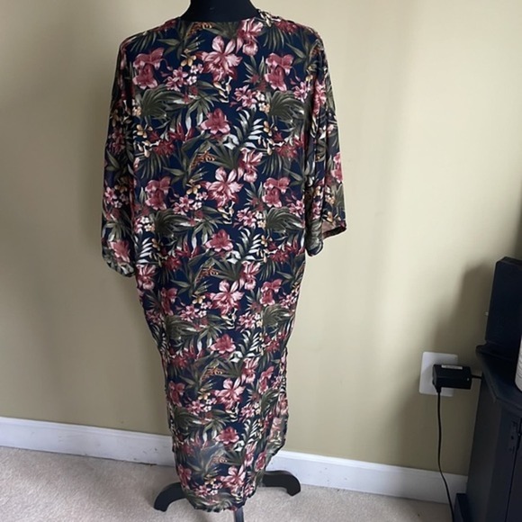 Forever 21 Sheer Open Front Kimono Short Sleeve Lightweight Duster Floral Small - Picture 5 of 5
